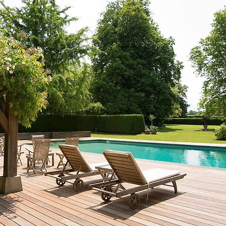 Chateau De Beneauville Bed and Breakfast Petiville  Esterno foto
