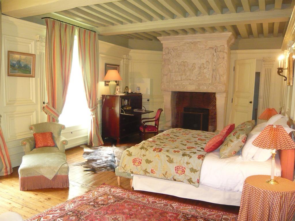 Chateau De Beneauville Bed and Breakfast Petiville  Esterno foto