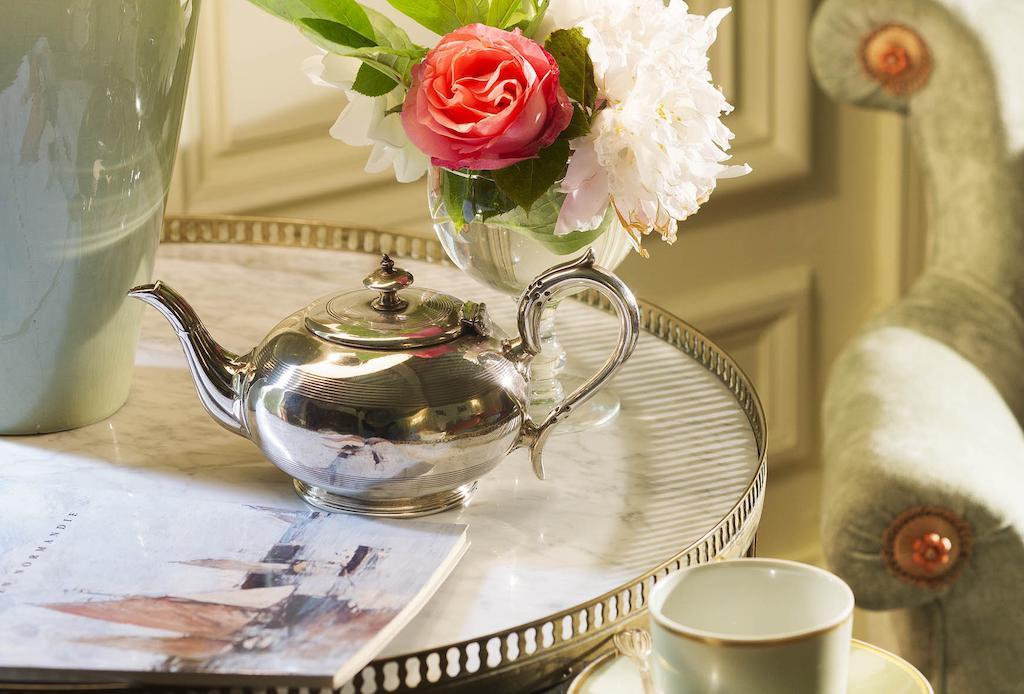 Chateau De Beneauville Bed and Breakfast Petiville  Camera foto